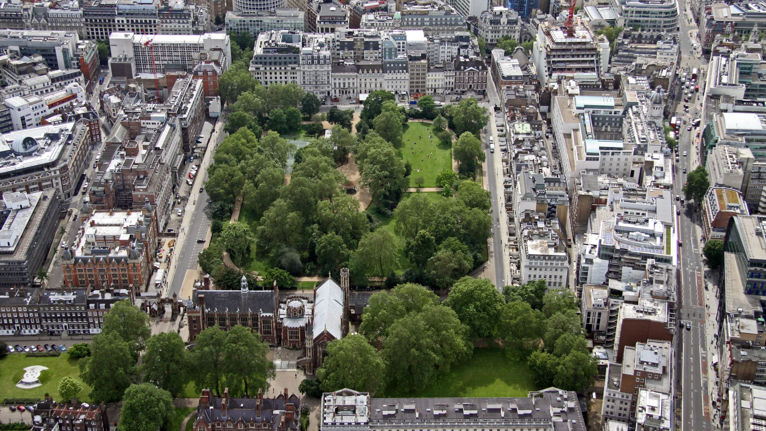 CRP0KB aerial view of Lincoln's Inn Fields, London WC2